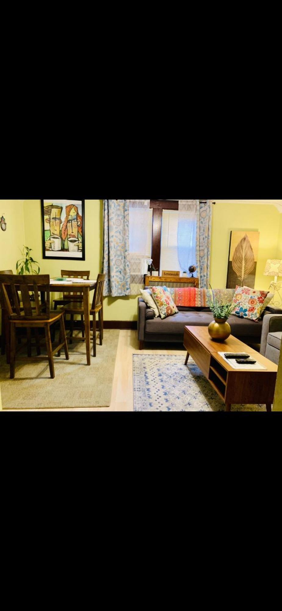 Cozy 2Nd Floor Apartment With Private Entrance Chicopee Exterior photo